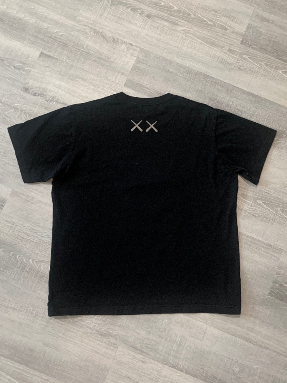 KAWS X Uniqlo UT Black Short Sleeve T-Shirt Companion Father Son Unisex XL - Picture 5 of 8